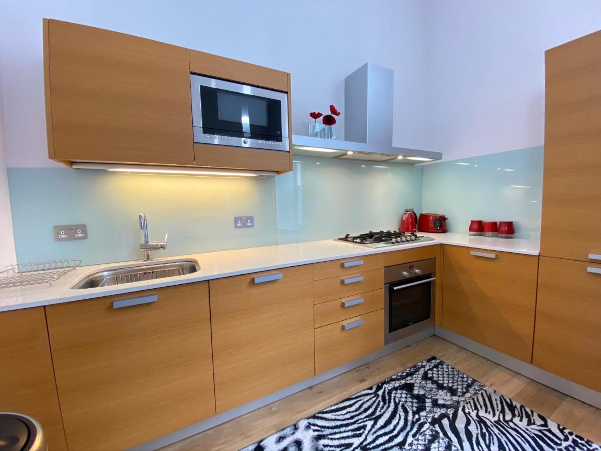 Apartment City Centre Castle Walk EDI