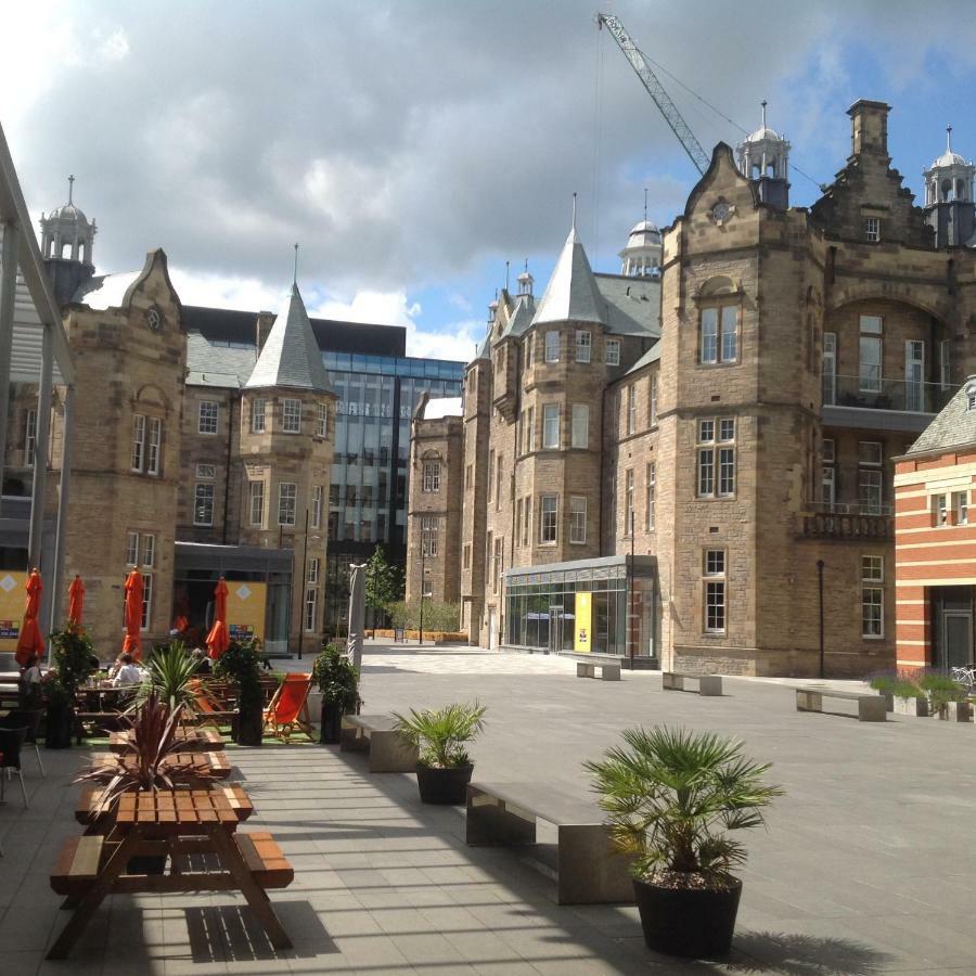 City Centre Castle Walk EDI